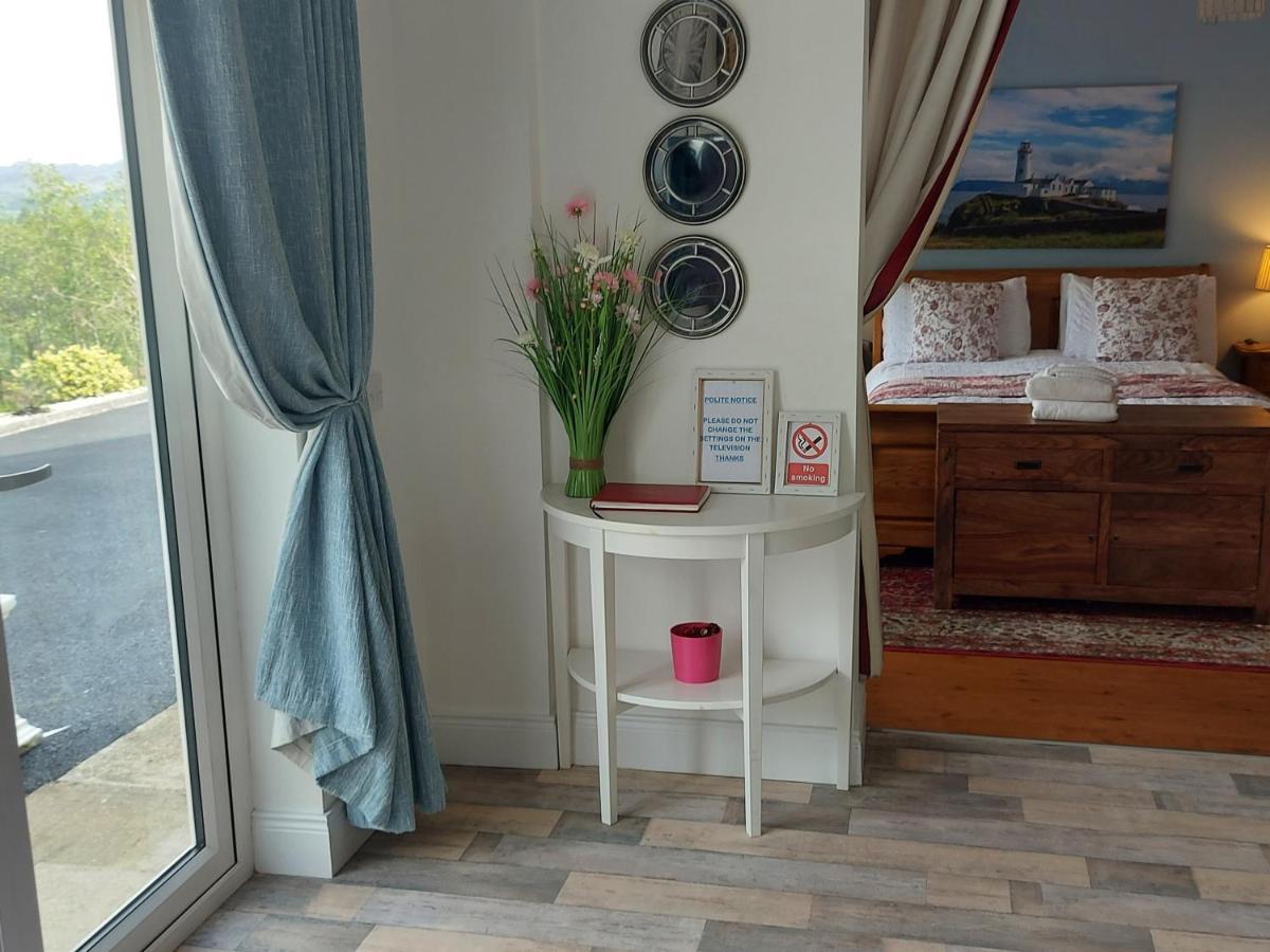 Bunlin Heights Self Catering Studio มิลฟอร์ด ภายนอก รูปภาพ