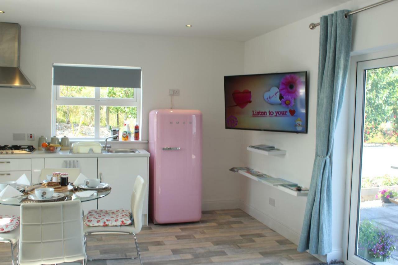 Bunlin Heights Self Catering Studio มิลฟอร์ด ภายนอก รูปภาพ
