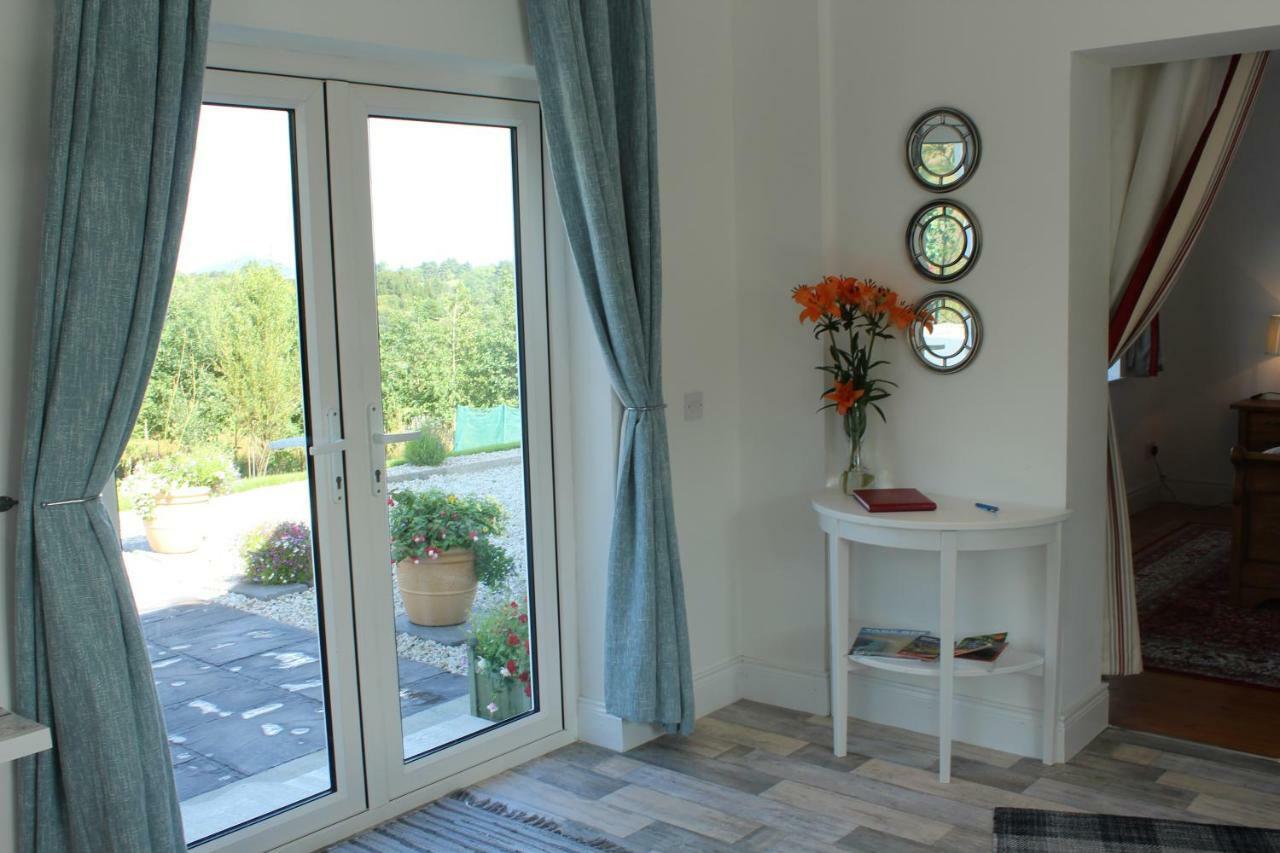 Bunlin Heights Self Catering Studio มิลฟอร์ด ภายนอก รูปภาพ